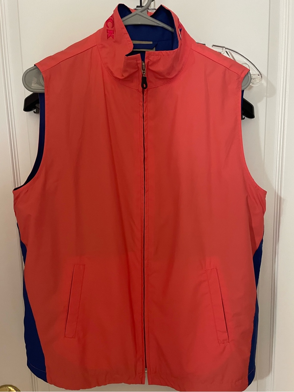 Women’s Cutter and Buck  Coral & Blue Sleeveless Windproof Vest size medium
